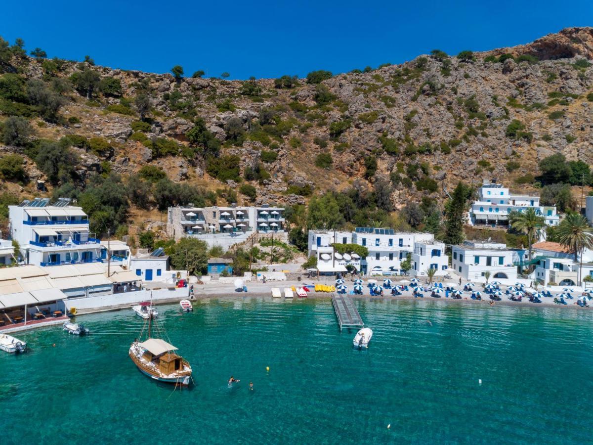 Molos Apartments Loutro Esterno foto
