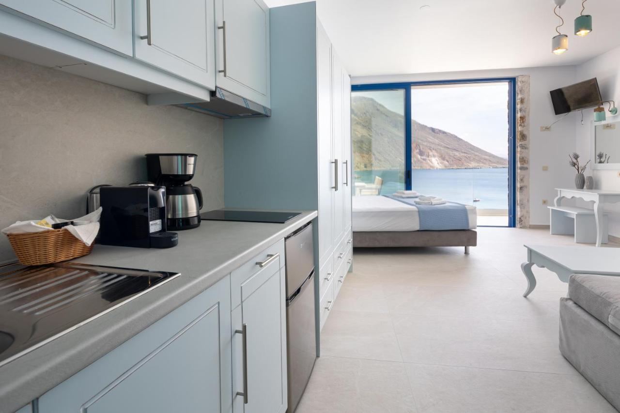 Molos Apartments Loutro Esterno foto