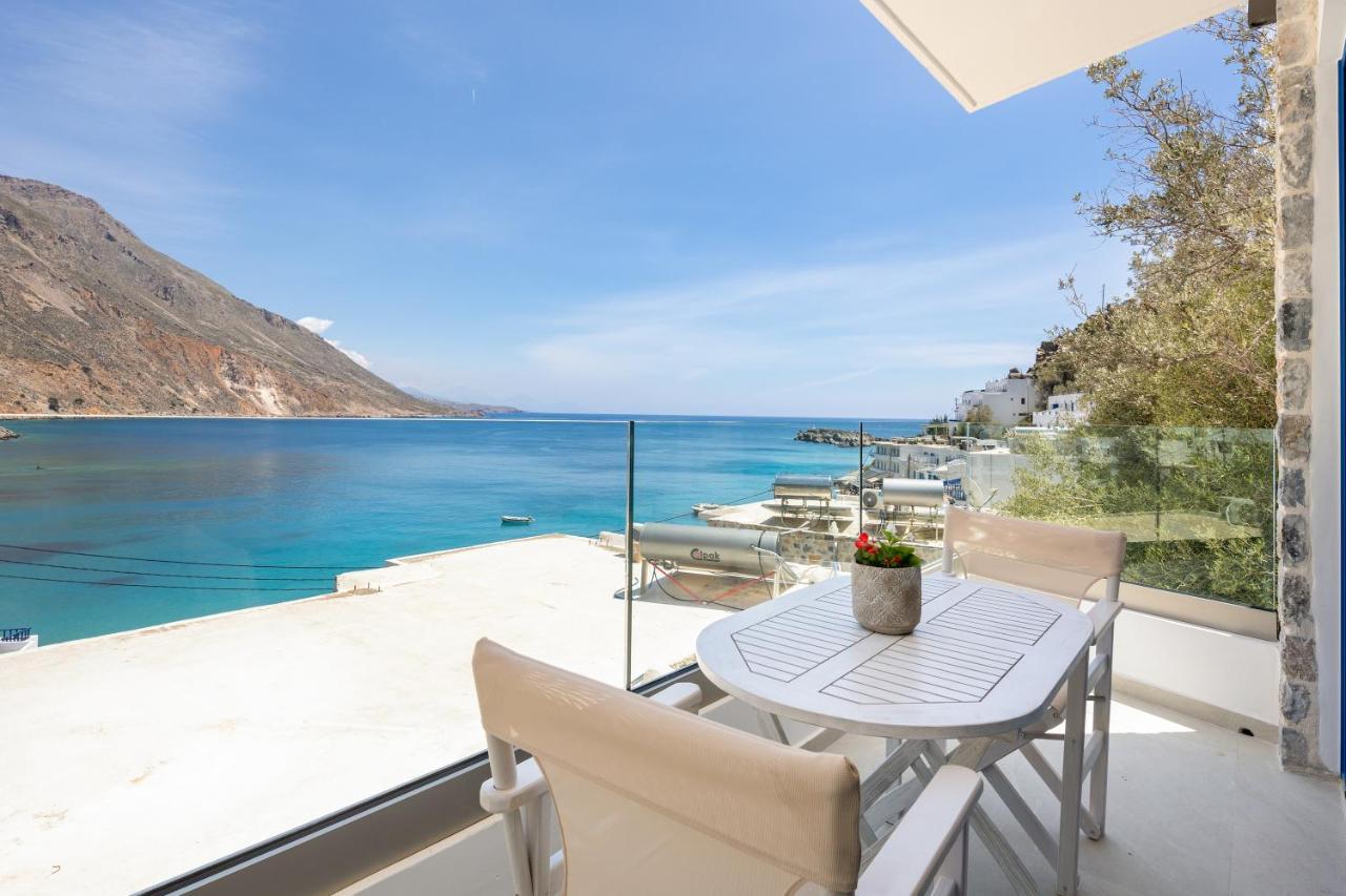 Molos Apartments Loutro Esterno foto