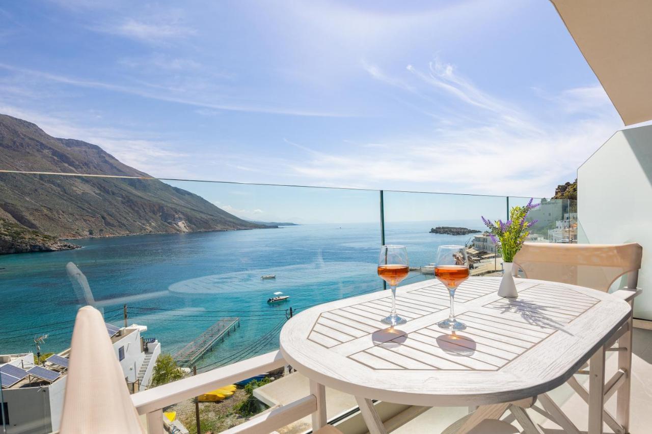 Molos Apartments Loutro Esterno foto