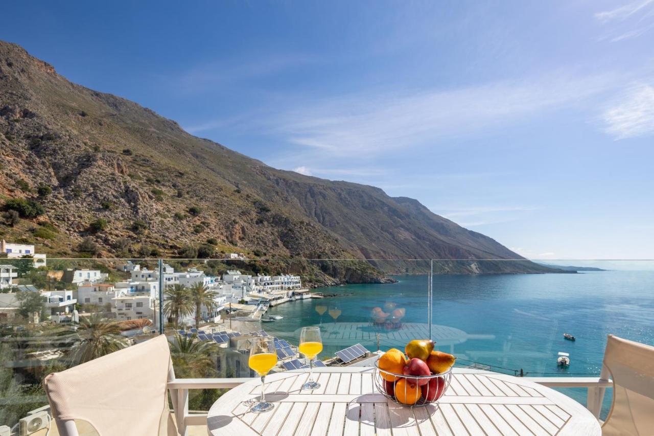 Molos Apartments Loutro Esterno foto